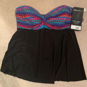 Miraclesuit
MIRACLESUIT CARNIVAL CADIZ TOP